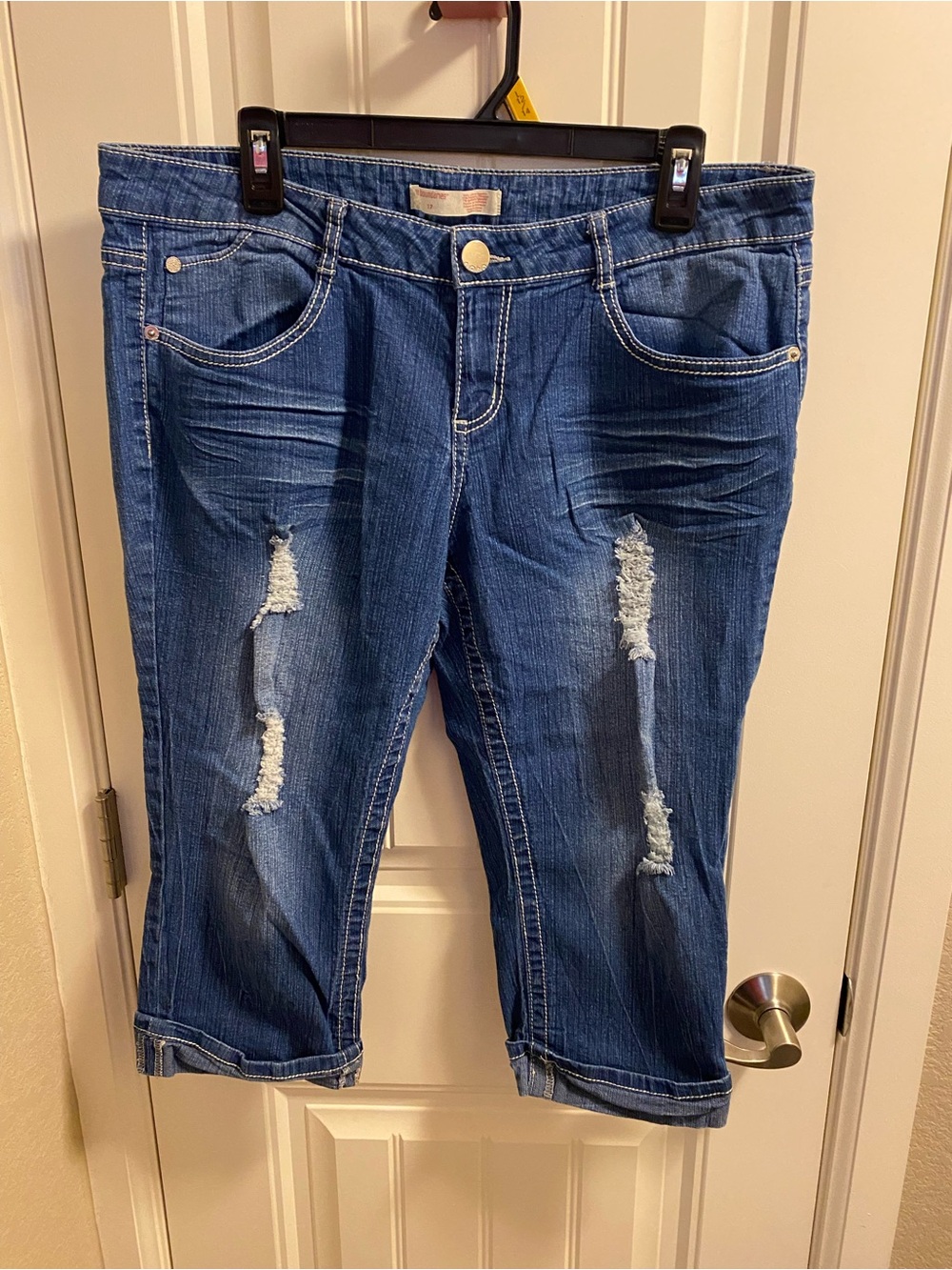 No Boundaries 17 Jeans Juniors Capri Length Stretch Blue Denim Factory Scored